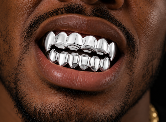 18K White Gold Plated Upper & Lower Teeth Grillz Set Vampire Fangs