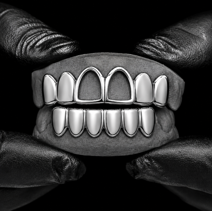 925 Silver Electroplated Middle Open Face Grillz Set